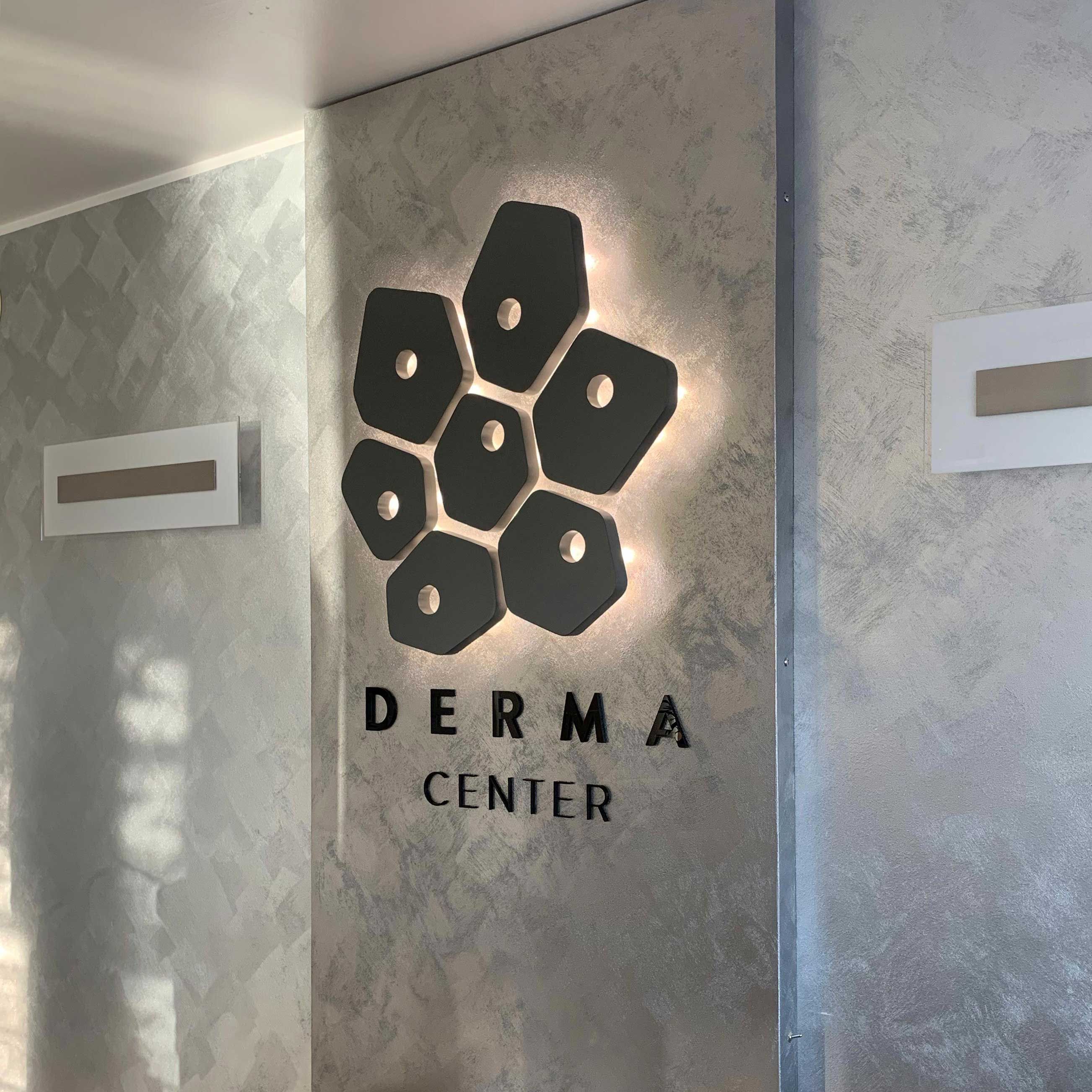 Derma Center, insegna reception
